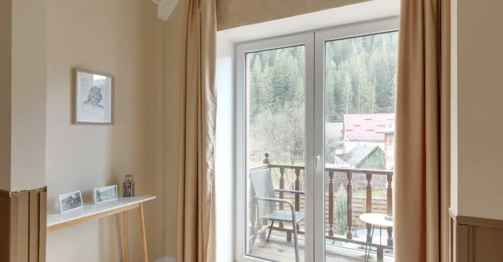 Plastové dveře na terasu: Kvalita, výběr a montáž